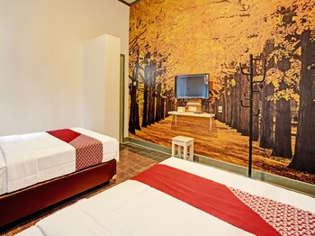 super oyo 91618 hotel nawangwulan