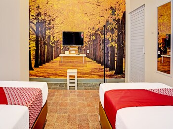 super oyo 91618 hotel nawangwulan