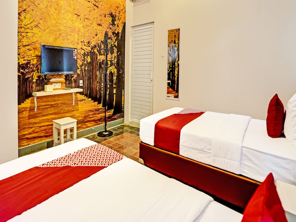 super oyo 91618 hotel nawangwulan