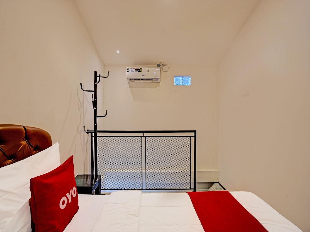super oyo 91618 hotel nawangwulan