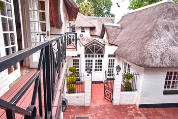 sandton country manor
