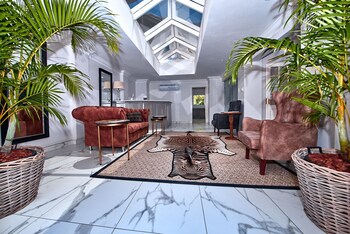 sandton country manor