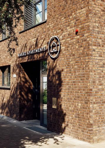 makro apartments
