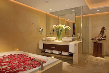 secrets playa mujeres golf and spa resort adults only all inclusive