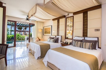 secrets playa mujeres golf and spa resort adults only all inclusive