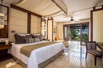 secrets playa mujeres golf and spa resort adults only all inclusive