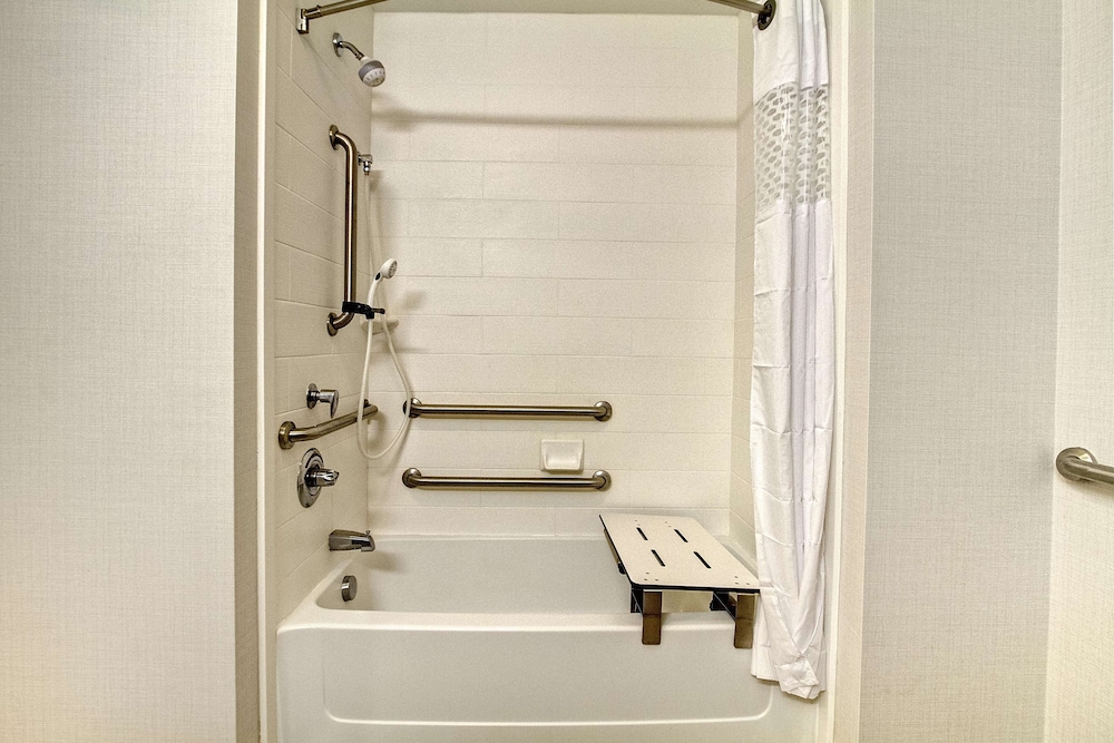 hampton inn clarksdale