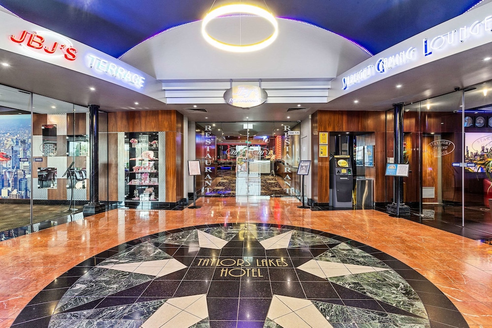 quality hotel taylors lakes