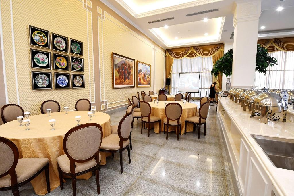 mahkota hotel singkawang