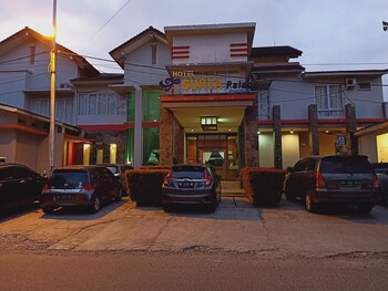 surya palace syariah