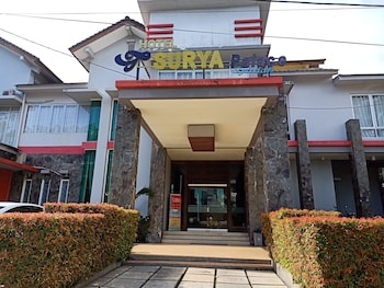 Surya Palace Syariah,,3 star