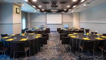 crowne plaza tel aviv city center by ihg