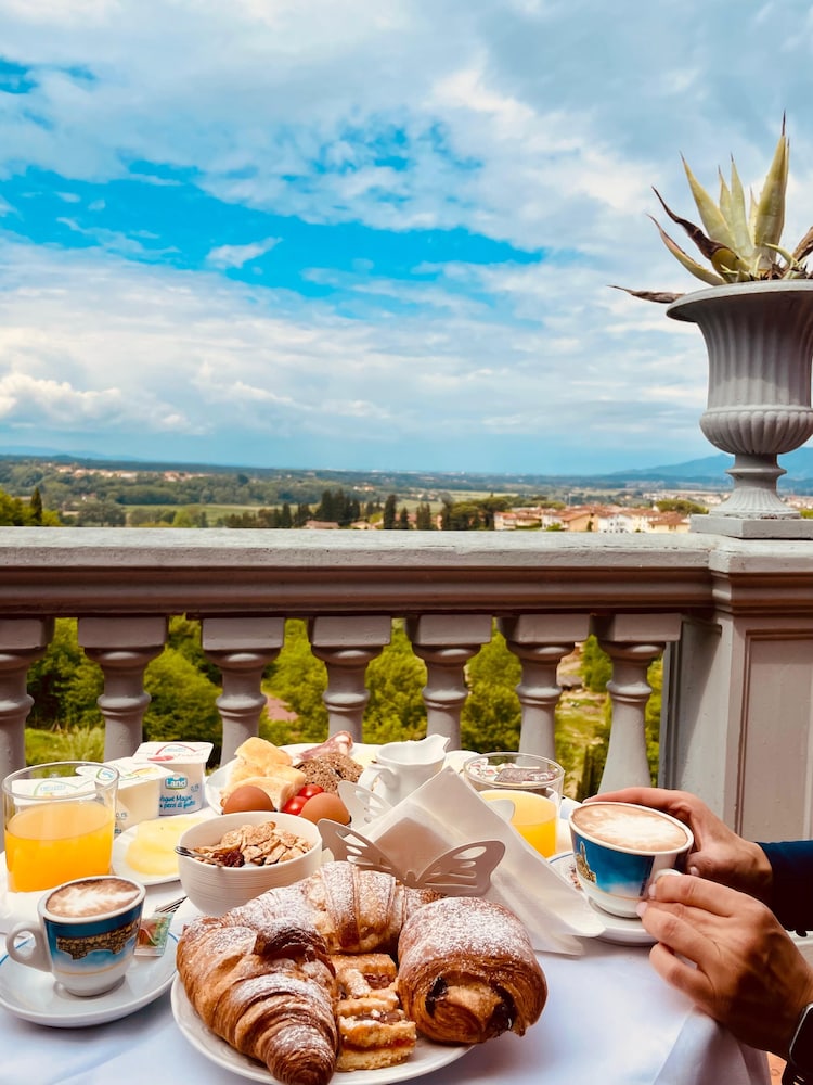 quattro gigli palace