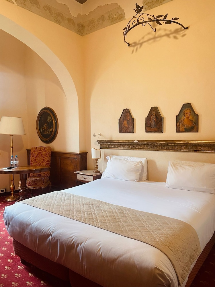 quattro gigli palace