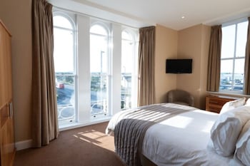 laichmoray hotel