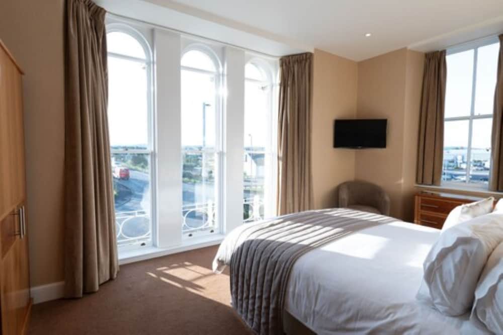 laichmoray hotel