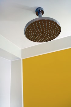 the corner london city