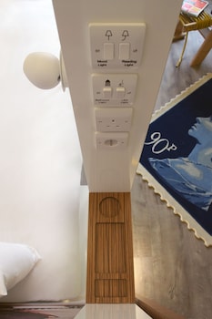 the corner london city