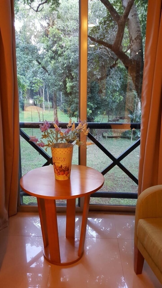 hotel tropical