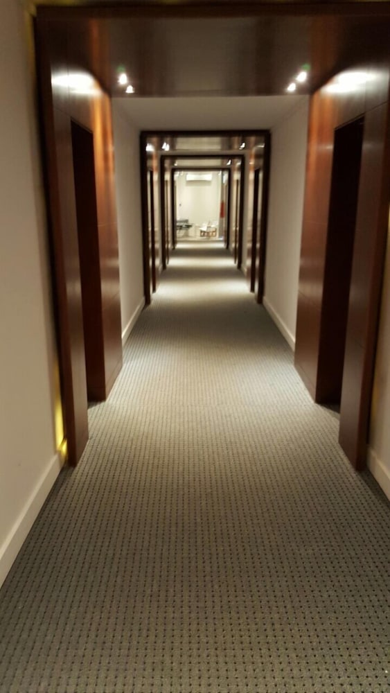 hotel tropical