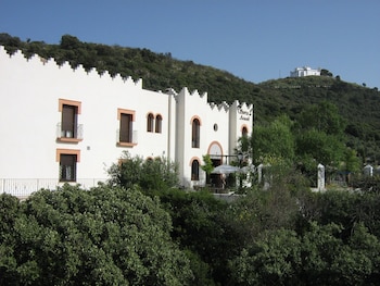 hotel sierra de araceli