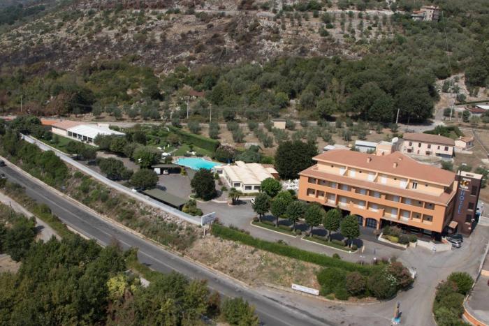 sunny palace hotel restaurant