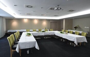 buly arena hotel