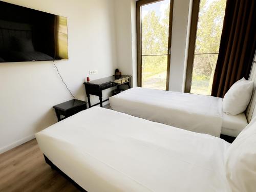 hotelux amsterdam airport hotel