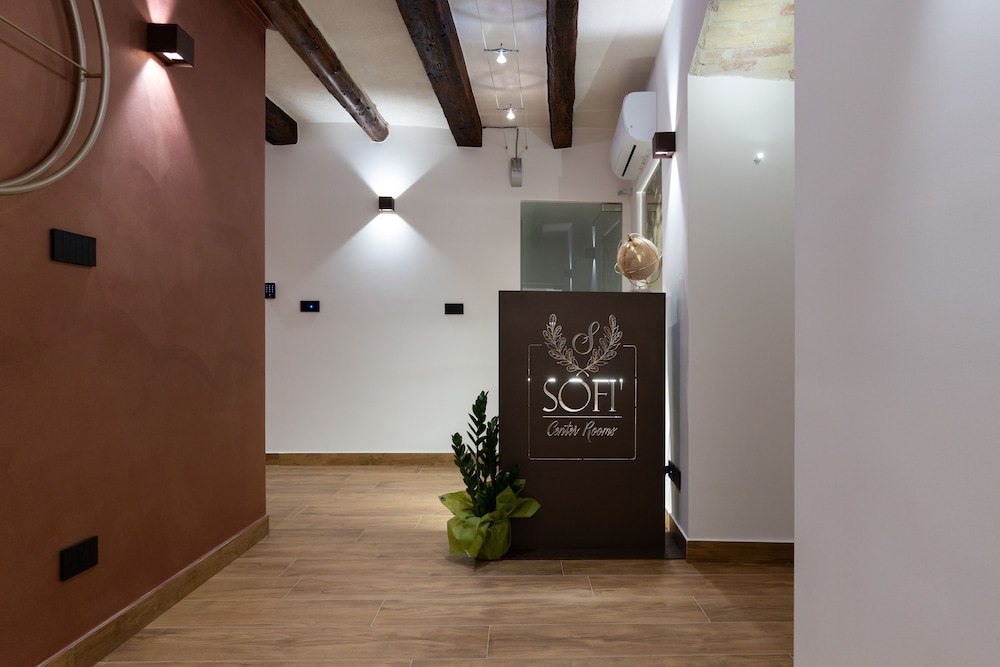 sofi center rooms