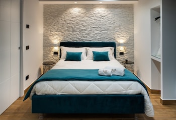 sofi center rooms