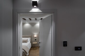 sofi center rooms