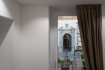 sofi center rooms