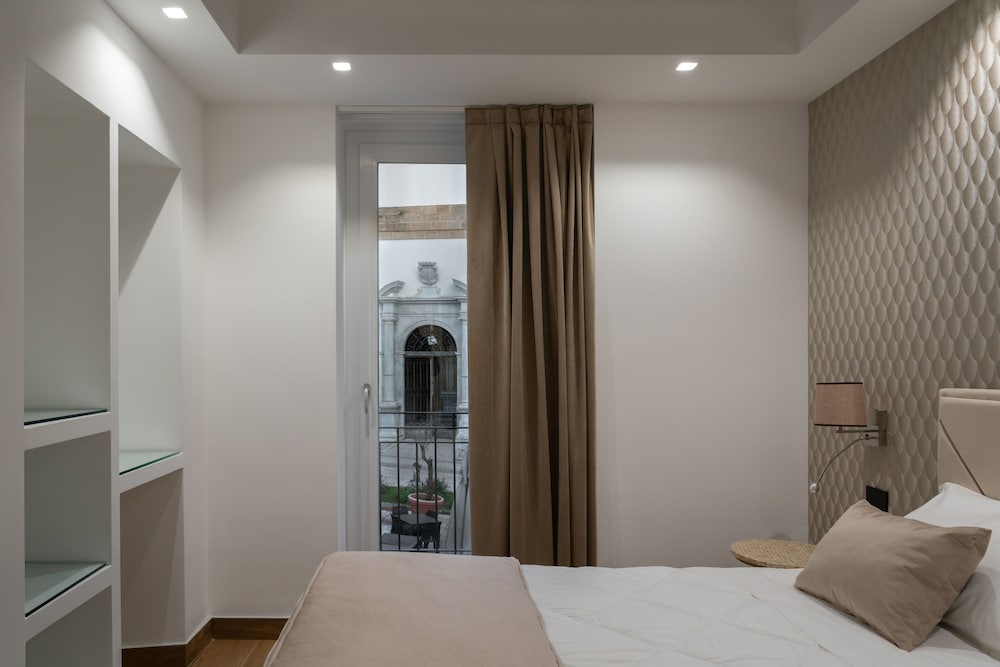 sofi center rooms