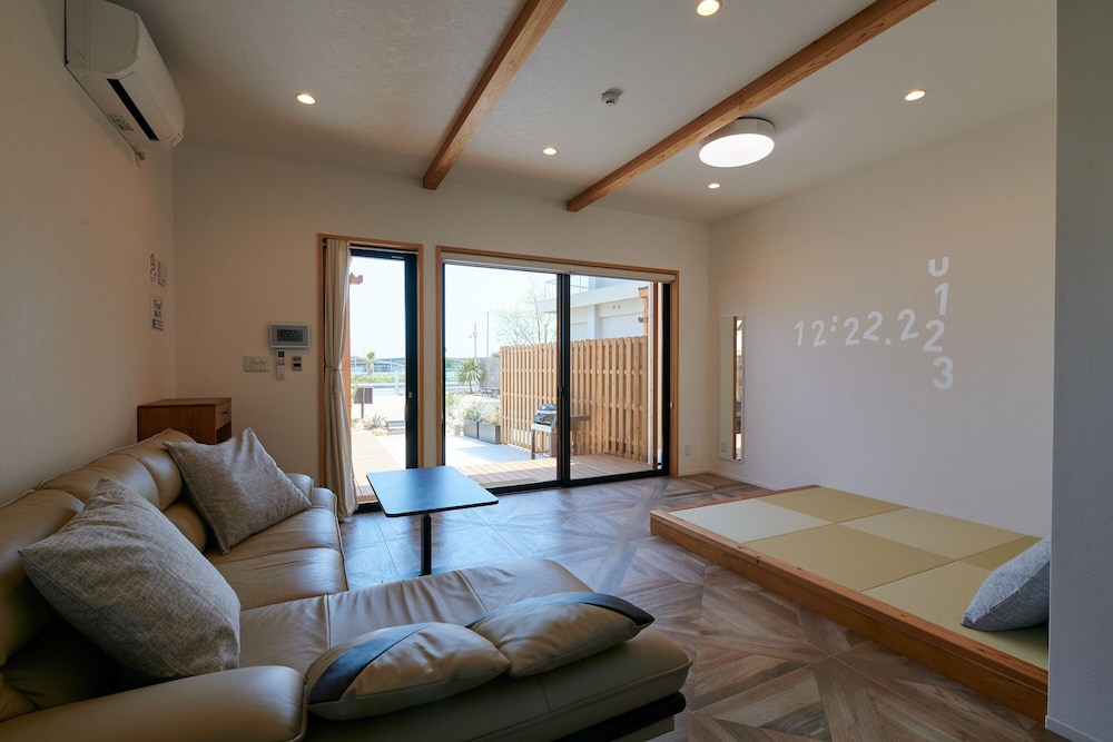 rush awaji seaside holiday home