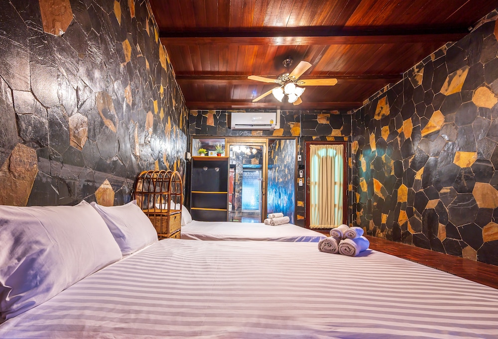 blue dream cannabis hotel