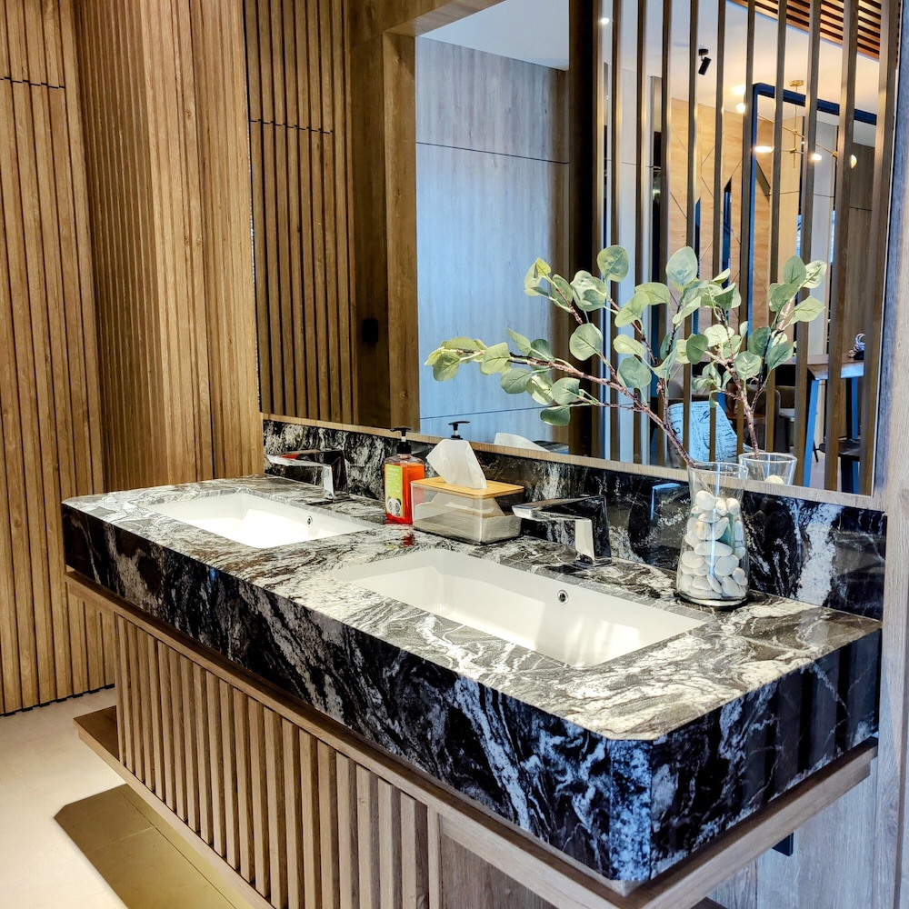 the mango suites by flat06