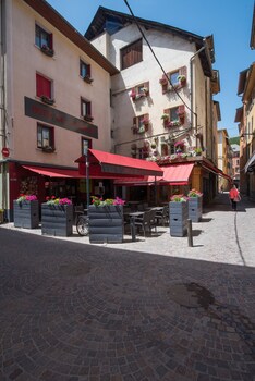 Hotel De La Placette,14 Rue Donadieu,2 star