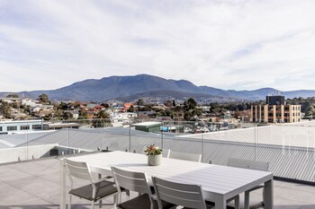 little island apartments