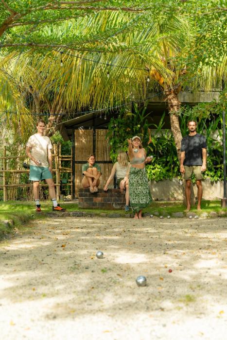 mangroove bay boutique hostel