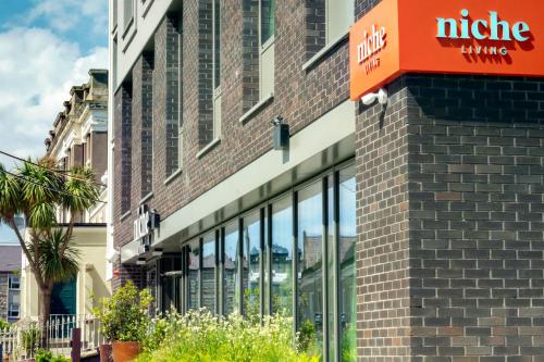 modern studios in dun laoghaire sk