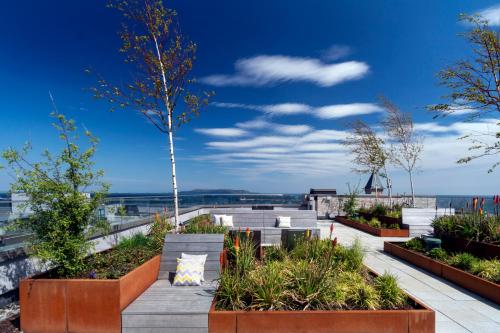 modern studios in dun laoghaire sk