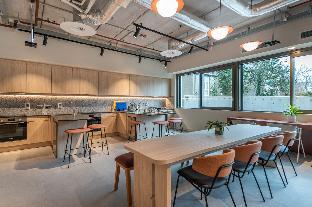 modern studios in dun laoghaire sk