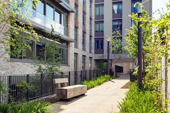 modern studios in dun laoghaire sk