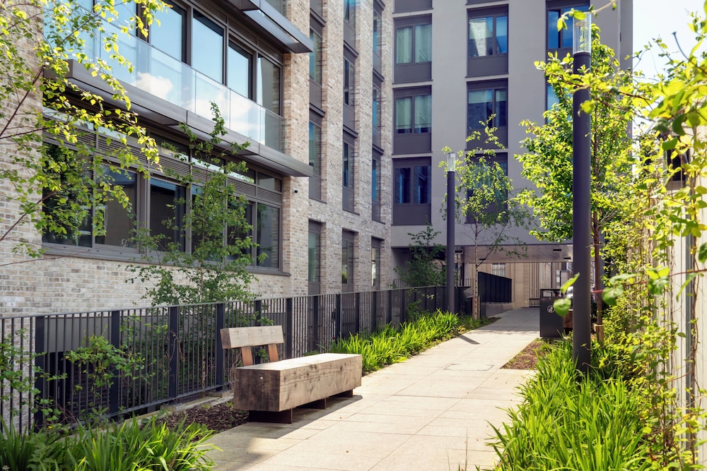 modern studios in dun laoghaire sk