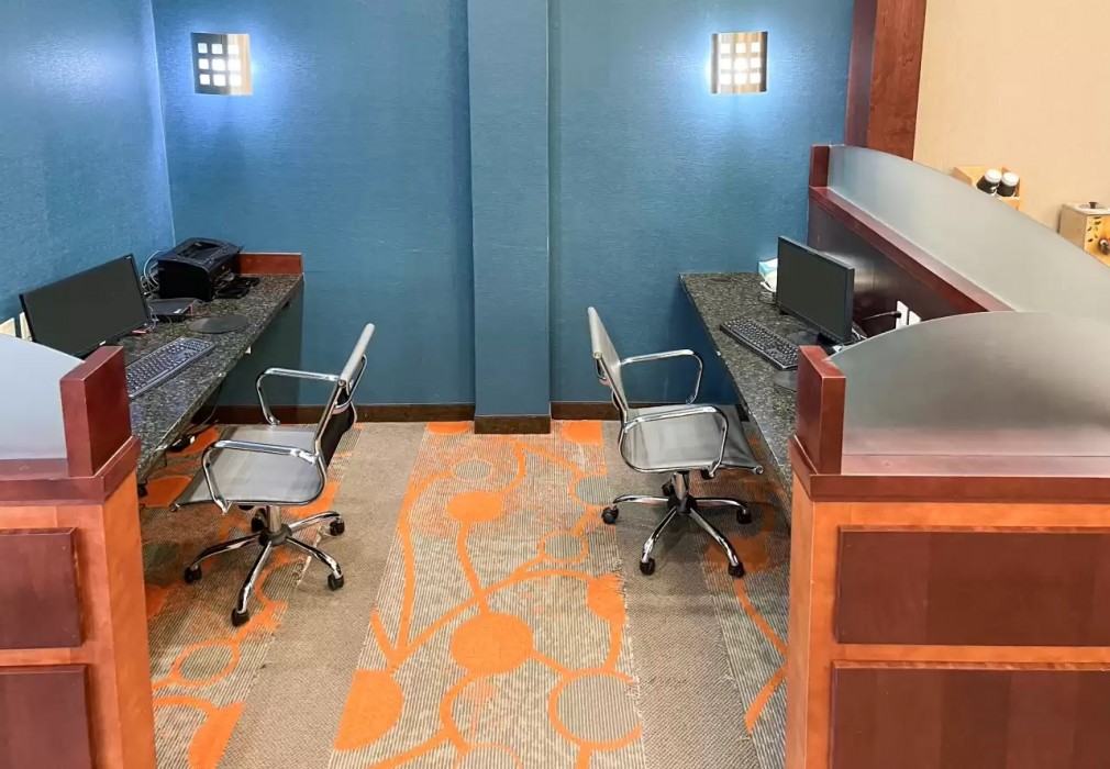 comfort inn and suites