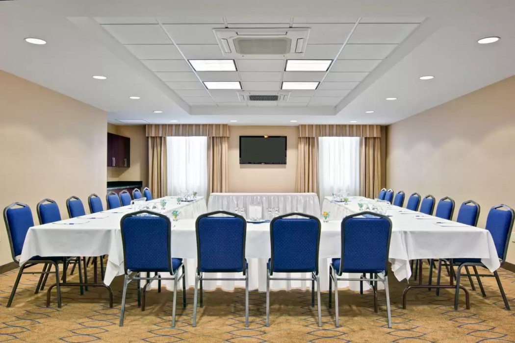 comfort inn and suites