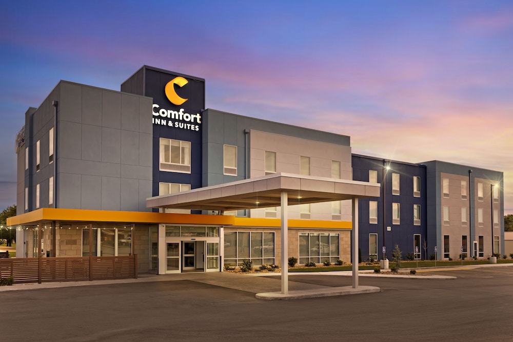 comfort inn and suites us 60