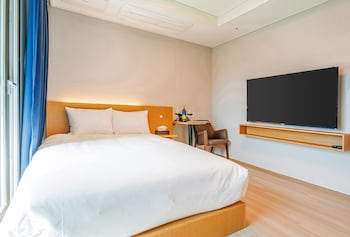 sokcho i park suite hotel and residence