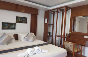 lanta nice beach resort