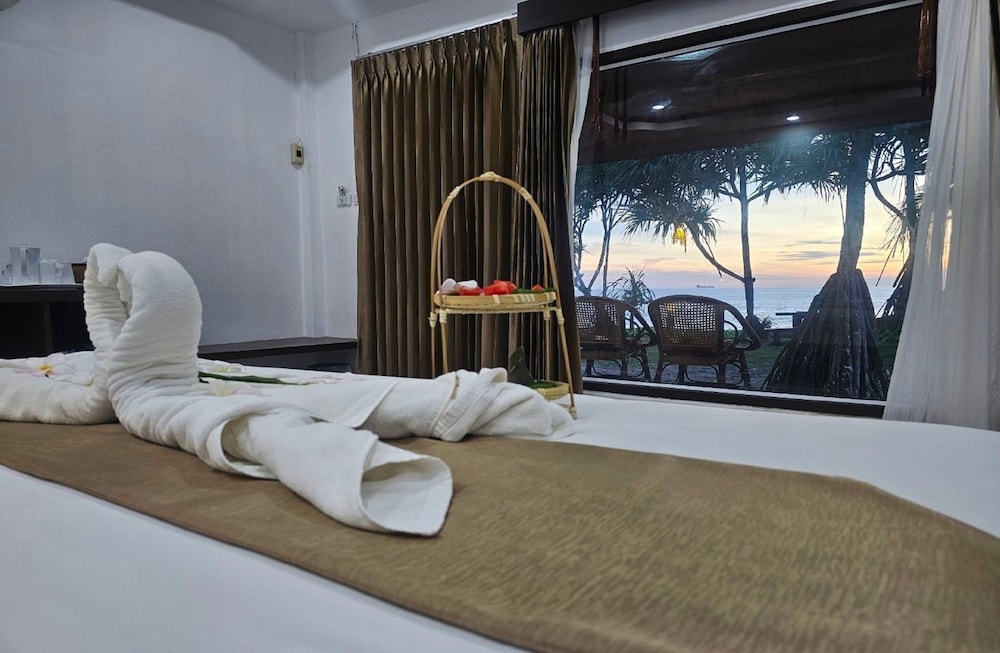 lanta nice beach resort